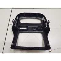 Рамка автомагнитолы Nissan Terrano III 2014- 682601379R
