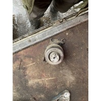 Подушка крепления двигателя Volkswagen Multivan 2012 7E0199256J