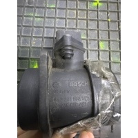 Расходомер воздуха Volkswagen Golf 2005 038906461c