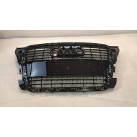Решетка радиатора радиатора audi a3 s3 8p