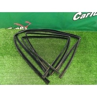 Уплотнители стекол Mercedes-Benz E S210 1999 A2107250925