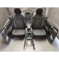 Skoda октавия mk4 хэтчбек кресла дверные панели airbagi сиденья