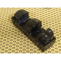 Блок кнопок управления стеклоподъемниками Nissan Juke F15 2012 254011KA5A