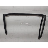 Уплотнитель стекла двери Ford Fusion (2002 - 2012) 1370168