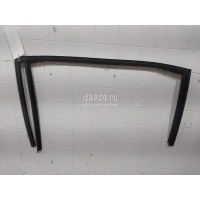 Уплотнитель стекла двери Ford Fusion (2002 - 2012) 1370169