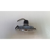 Повторитель на крыло белый VAG Passat [B5] (2000 - 2005) 1J0949117