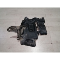 Пыльник (кузов наружные) Renault Sandero II (2013—2018) Renault Sandero II (2013—2018) 2016 638311798R