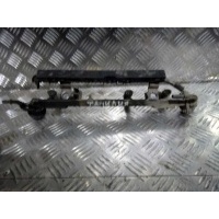 Рампа топливная Familia BJ (99-03) б\у (арт. ZL0113150B)
