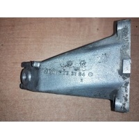 Лапа двигателя мерседес t1 2 , 9 6012233104