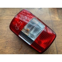 Фонарь задний правый Volkswagen Caddy 3 2007 2K0945258A