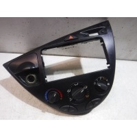 Блок управления отопителем Ford Focus I (1998—2004) 2004 1131256
