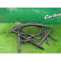 Уплотнители стекол BMW 3 E46 2001 51338266124