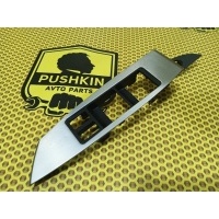 Накладка блока кнопок стеклоподъемника Nissan Murano Z50 2006 80961CC03C