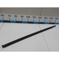 Накладка стекла переднего правого Mitsubishi Pajero/Montero III (V6, V7) (2000 - 2006) MR437054