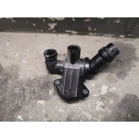 OBUDOWA TERMOSTATU AUDI A4 B7 2.0 TFSI 06D121111G