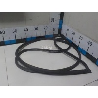 Уплотнитель двери Toyota Corolla E12 (2001 - 2007) 6787112500