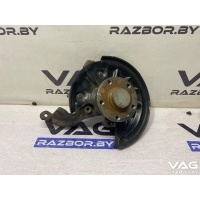 Кулак задний правый Volkswagen Golf 7 2013 5Q0615612F