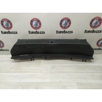 Накладка погрузочного контура Mercedes W204 Mercedes W204 C 2007-2014 A2046900825