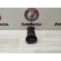 Дефлектор правый Mercedes W204 Mercedes W204 C 2007-2014 A2048306254