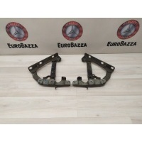 Петля капота Mercedes W219 Mercedes W219 CLS 2004-2011 A2118800428