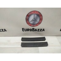 Уплотнительная накладка капота Mercedes W203 Mercedes W203 C 2000-2007 A2036284098