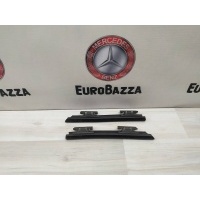 Уплотнитель стекла двери Mercedes W204 Mercedes W204 C 2007-2014 A2047300624