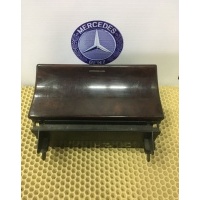 Пепельница Mercedes W210 Mercedes W210 E 1995-2002 A2106805652