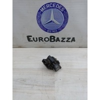 Кнопка кикдауна Mercedes W208 Mercedes W208 CLK 1997-2002 A0045451714