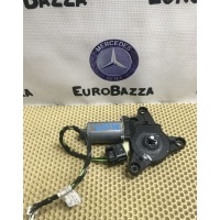 Моторчик стеклоподъемника правый Mercedes W639 Mercedes W639 Vito Viano 2003-2014 0130821940