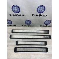 Накладка порога внутренняя Mercedes W211 Mercedes W211 E 2002-2009 A2116805535