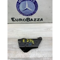 Кронштейн патрубка рулевой рейки Mercedes W203 Mercedes W203 C 2000-2007 A2034660340