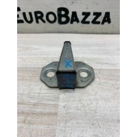Ответная часть замка двери левая Mercedes R170 Mercedes W170 SLK 1996-2004 A2087200104