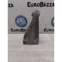 Кронштейн двигателя правый Mercedes Om646 Mercedes W204 C 2007-2014 A6462230704