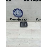 Кнопки третьего ряда сидений Mercedes W164 Mercedes X164 GL 2006-2012 A1648707010