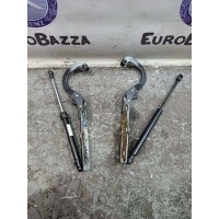 Петля крышки короба складной крыши Mercedes W208 Mercedes W208 CLK 1997-2002 A2088000272