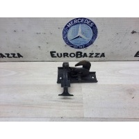 Замок капота Mercedes W220 Mercedes W220 S 1998-2005 A2208800664