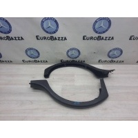 Накладка петли крышки багажника Mercedes W203 Mercedes W203 C 2000-2007 A2038211089