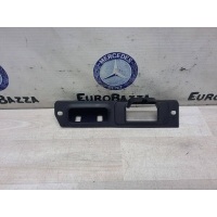 Накладка ручки крышки багажника Mercedes W203 Купе Mercedes W203 C 2000-2007 A2037430093