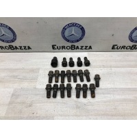 Колесный болт с секреткой Mercedes W204 Mercedes W204 C 2007-2014 A0009908307
