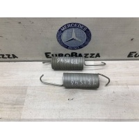 Пружина крышки багажника Mercedes W204 Mercedes W204 C 2007-2014 A2047570129