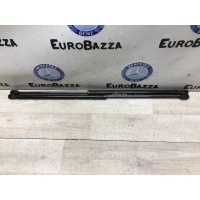 Амортизатор крышки багажника Mercedes W163 Mercedes W163 ML 1997-2005 A1637400345
