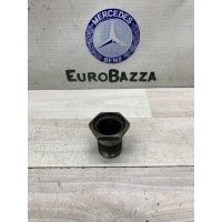 Гайка корпуса масляного фильтра Mercedes M113 Mercedes W220 S 1998-2005 A1121840017