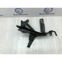 Кронштейн электроусилителя руля Mercedes W164 Mercedes W164 ML 2005-2011 A1644601680