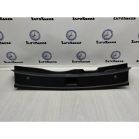 Накладка погрузочного контура Mercedes W204 Mercedes W204 C 2007-2014 A2046900825