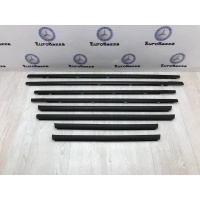 Молдинг стекла двери Mercedes W203 Mercedes W203 C 2000-2007 A2037350565