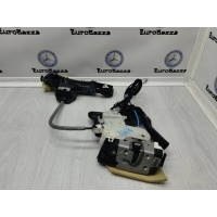 Замок двери передней правой Mercedes W212 Mercedes W212 E 2009> A2047202535