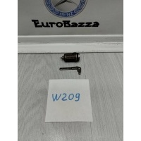 Личинка с ключом Mercedes W209 Mercedes W209 CLK 2002-2009 A2038900467