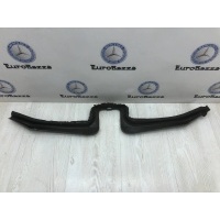 Резиновый уплотнитель капота Mercedes W210 Mercedes W210 E 1995-2002 A2108890098