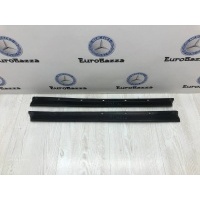 Уплотнитель двери задний нижний Mercedes W164 Mercedes W164 ML 2005-2011 A1646904962