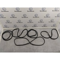 Уплотнитель дверного проема Mercedes W211 Wagon Mercedes W211 E 2002-2009 A2116970151